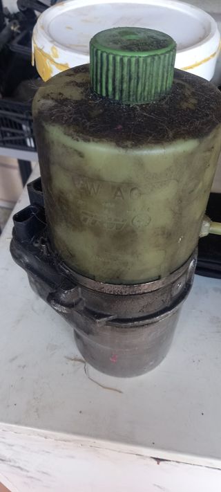 Bomba dirección Seat Ibiza 2011 tengo 3 unidades