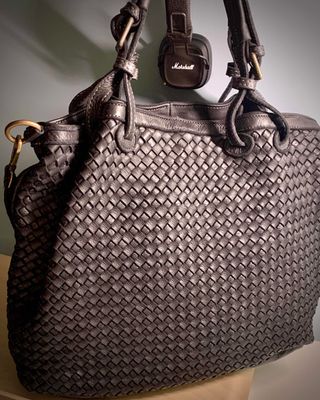 Bolso trenzado negro piel italiana artesanal