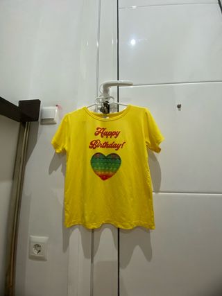 Camiseta amarilla cumpleaños