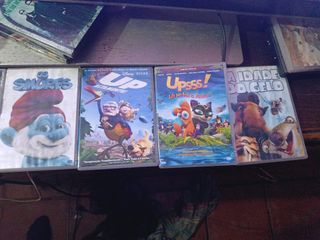 DVDs infantis - Up, Smurfs, Ice Age
