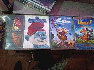 DVDs infantis - Up, Smurfs, Ice Age