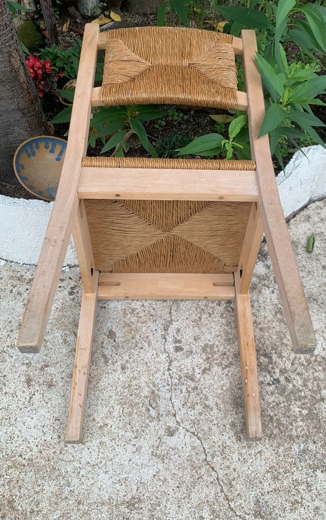 Silla mimbre y madera