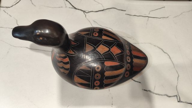 Figura Pato Barro Negro Decorativa