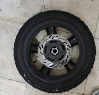 Rueda trasera SYM Symphony ST 125 ABS modelo 2022