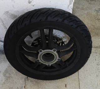 Rueda trasera SYM Symphony ST 125 ABS modelo 2022