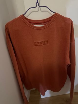 Sudadera Hollister naranja ( no es roja)