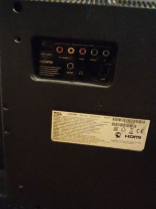 TV TCL 32" HD - Negro