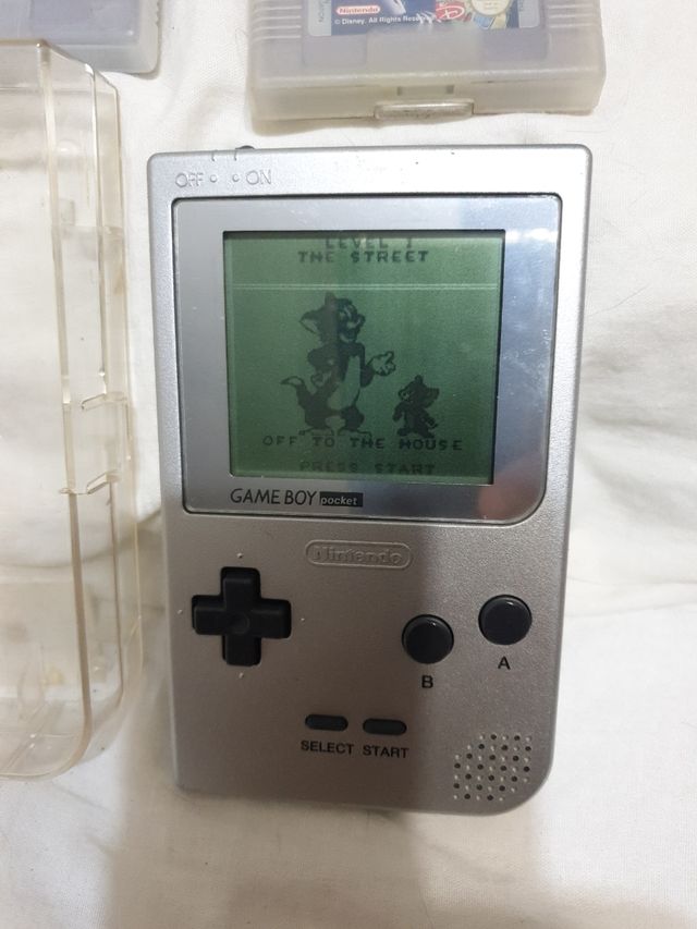 Game Boy Pocket Plata + 3 Juegos