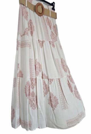 Falda larga estilo bohemio