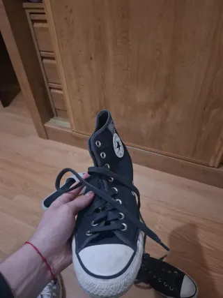 Converse Chuck Taylor negras