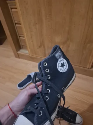 Converse Chuck Taylor negras