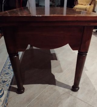 Mesa madera marrón