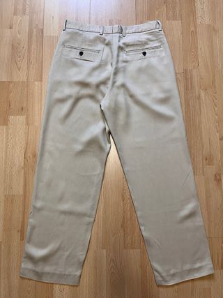Pantalón vestir beige