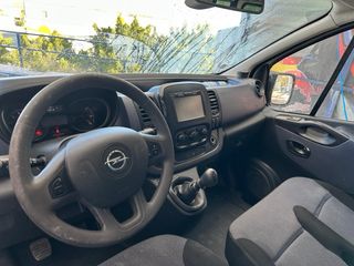 Opel Vivaro 2016