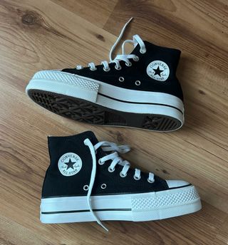 Converse negras plataforma