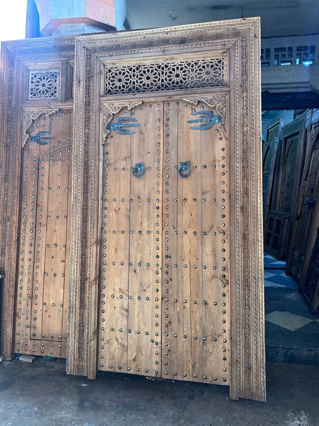 Puertas arabes de madera tallada