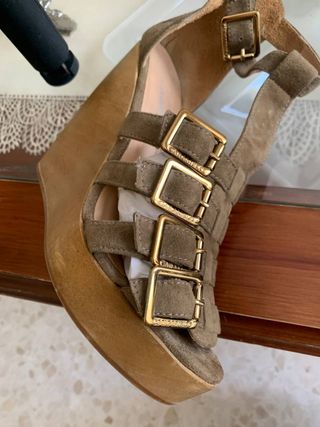 Sandalias Caramelo - Cuña Marrón