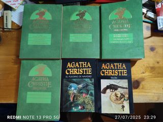 Lote de 6 libros con 14 novelas de Agatha Christie