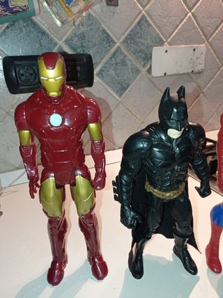 3 Action Figure: Iron Man, Batman, Spiderman