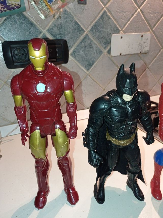3 Action Figure: Iron Man, Batman, Spiderman