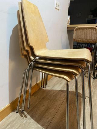 Sillas Ikea apilables -  Madera y metal