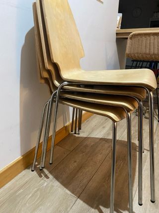 Sillas Ikea apilables -  Madera y metal