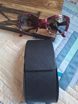 occhiali da sole Prada rosso bordeaux originali 