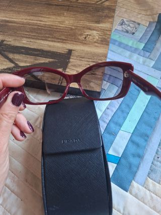 occhiali da sole Prada rosso bordeaux originali 