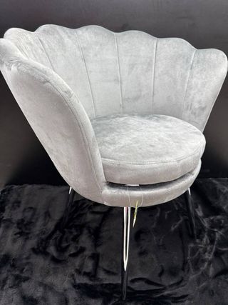 Poltrona design a conchiglia in velluto 