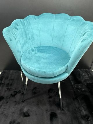 Poltrona design a conchiglia in velluto 