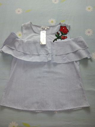 Blusa nueva Red Queen azul rayas