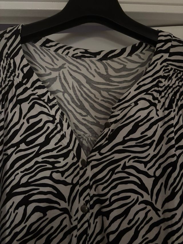 Blusa cebra manga 3/4