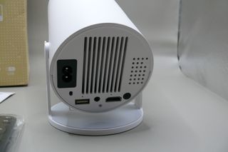 Projetor Portátil Ultra HD - Branco