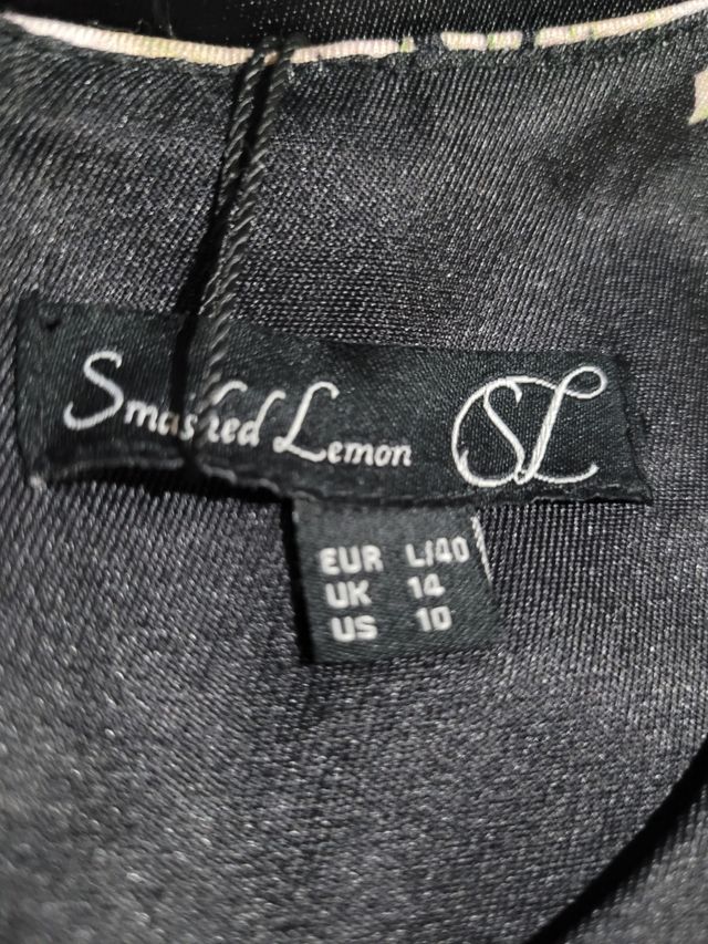 Vestido floral negro - Talla L