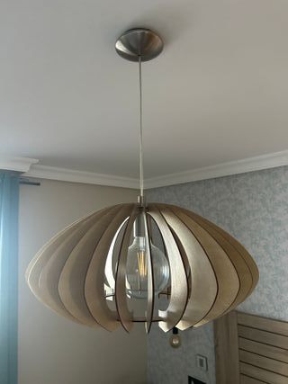 Lámpara colgante madera diseño