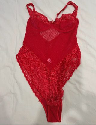 Body rojo encaje talla XL (42-14)