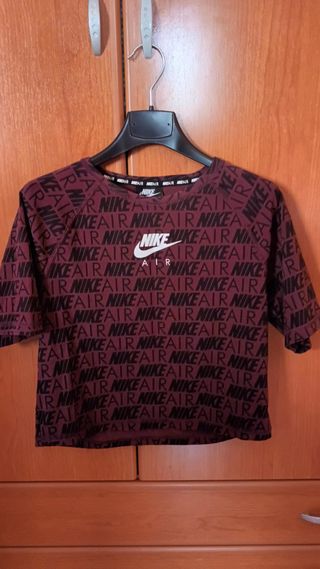 Camiseta manga corta Nike morada 