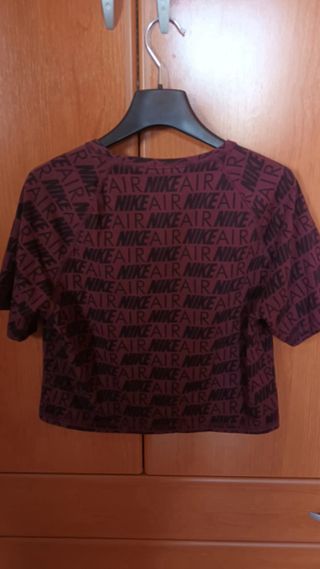 Camiseta manga corta Nike morada 
