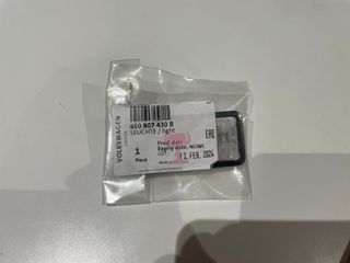 LUZ DE MATRÍCULA DERECHA AUDI