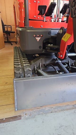 Miniexcavadora REVI RM16 - 1600Kg
