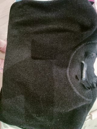 Jersey negro sin mangas