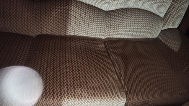 Urge vender!!!sofá y 2 sillones.