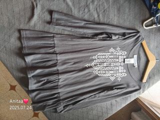 Ropa niña 3€ por unidad 