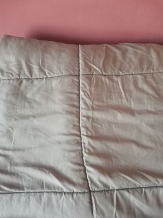 Edredón reversible blanco y gris