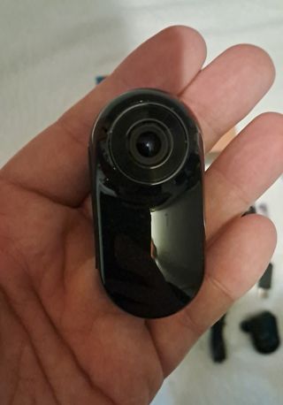 Cámara deportiva mini magnética + microSD 32GB.