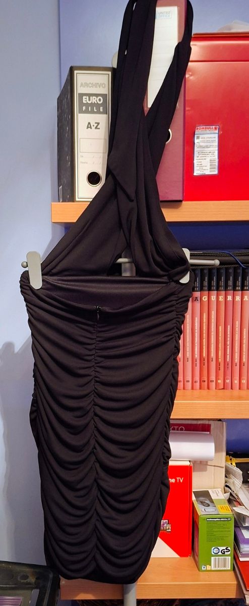 Abito sexy di Zara. Tubo superiore