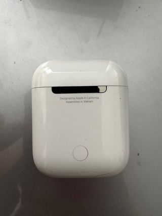 Airpods Apple blancos + funda. Como nuevos
