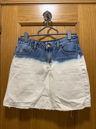 Falda vaquera corta Stradivarius