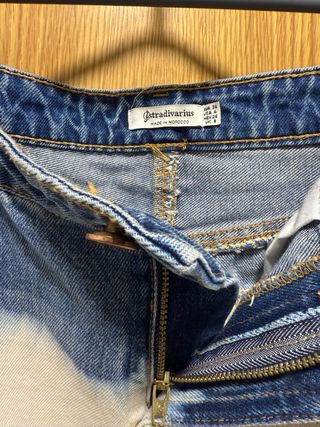 Falda vaquera corta Stradivarius