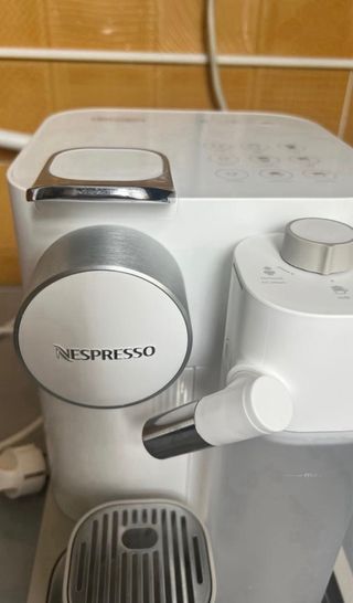 Cafetera Nespresso Creatista